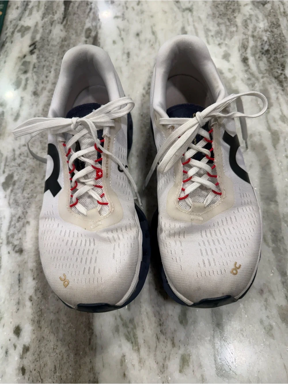 On Running Women’s Athletic Sneakers White with Navy and Red Accents 8W - Picture 4 of 6
